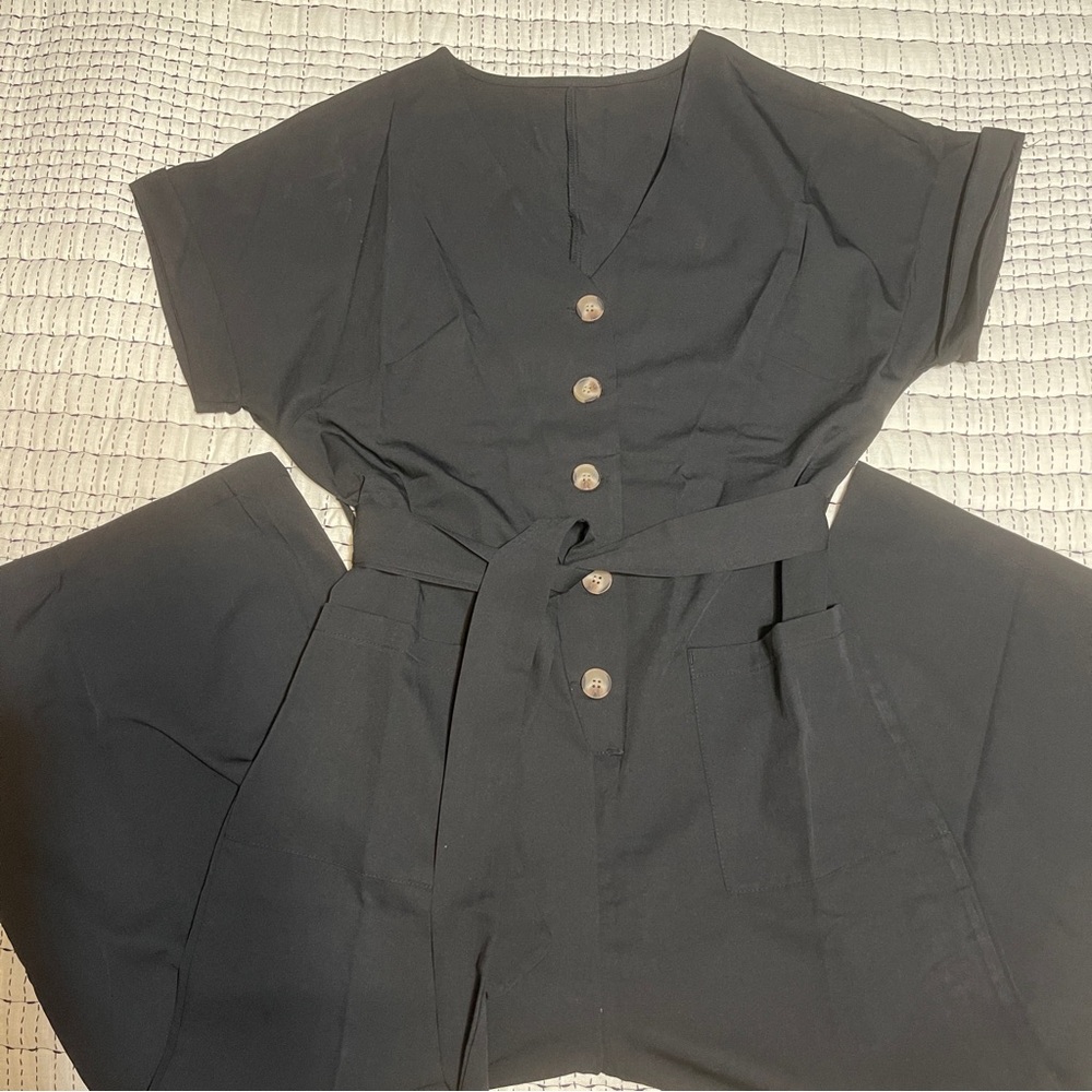 Black Short Sleeve Button-up Jumper - Picture 6 of 8